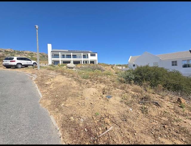 LAND FOR SALE IN BRITANNICA HEIGHTS